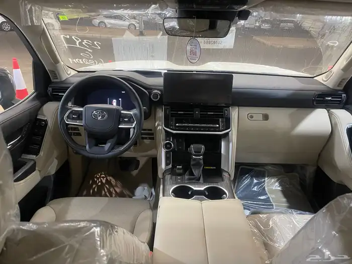 جيب لاندكروزر VXR هايبرد موديل 2025 5