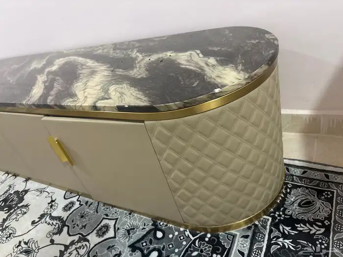 طاولة تلفزيون 1