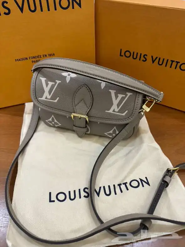 شنطة اصلية لويس فيتون مع الفاتورة 2