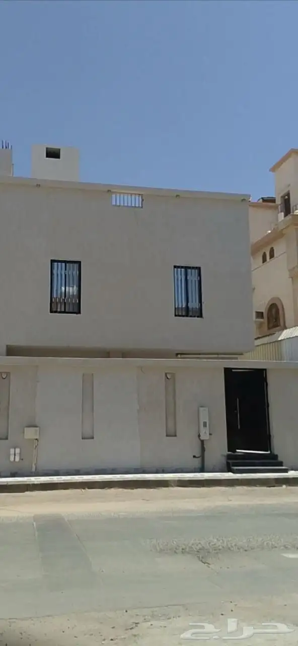 للبيع فلة دورين وملحق كاش 0