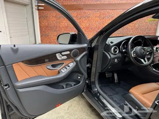 2022 مرسيدس GLC300 كووب بسعر 198 الف ريال 14