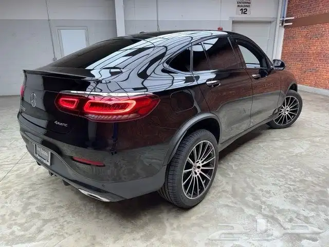 2022 مرسيدس GLC300 كووب بسعر 198 الف ريال 2
