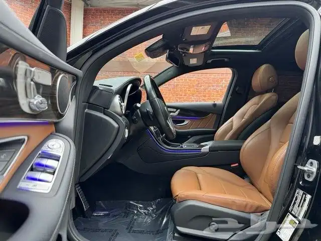 2022 مرسيدس GLC300 كووب بسعر 198 الف ريال 10