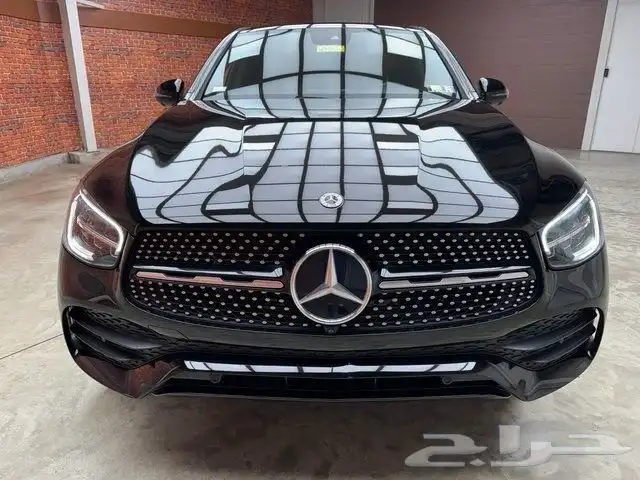 2022 مرسيدس GLC300 كووب بسعر 198 الف ريال 4