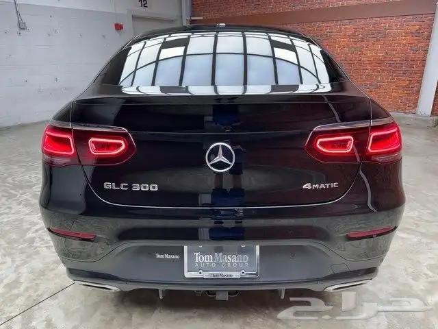 2022 مرسيدس GLC300 كووب بسعر 198 الف ريال 5