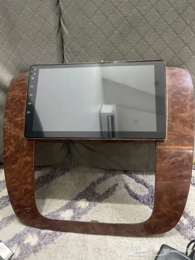 شاشة يوكن اندر وير ممتازة 0