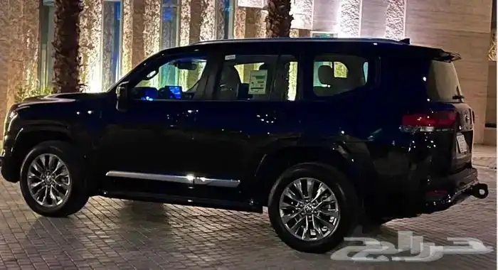 لاند كروزر 2024 رقم 5 8