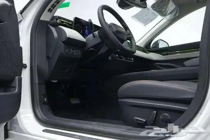 فورد توروس تيتانيوم موديل 2025 - متاح 2026 2