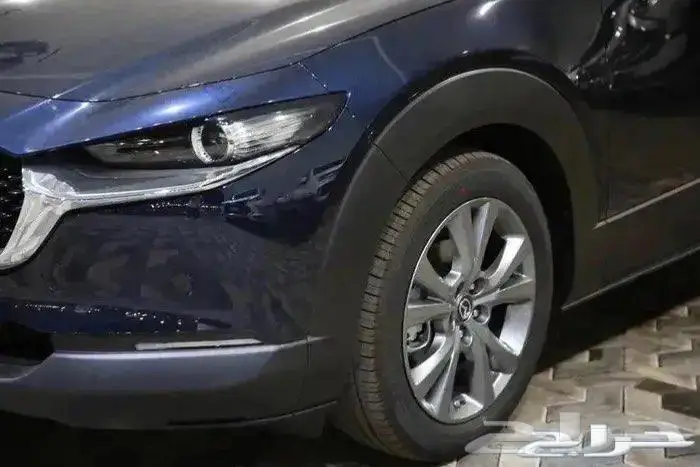 مازدا CX30 نص فل فتحة سقف مخمل اربعة سلندر موديل 2025 7