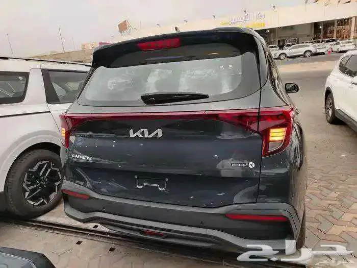 كيا كارينز نص فل 7 مقاعد وكيل الجبر 2025 كاش وتقسيط 9
