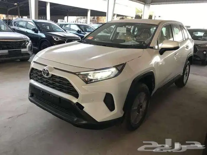 تويوتا راف فور بنزين LE استاندر دبل 2025 1
