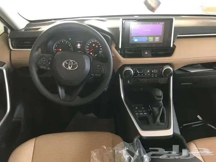 تويوتا راف فور بنزين LE استاندر دبل 2025 7