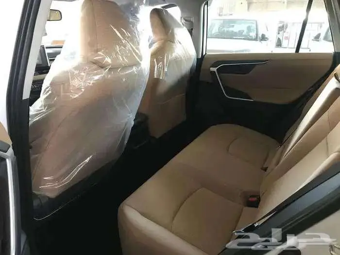 تويوتا راف فور بنزين LE استاندر دبل 2025 10