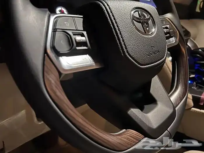 لاند كروزر 2024 رقم 5 0