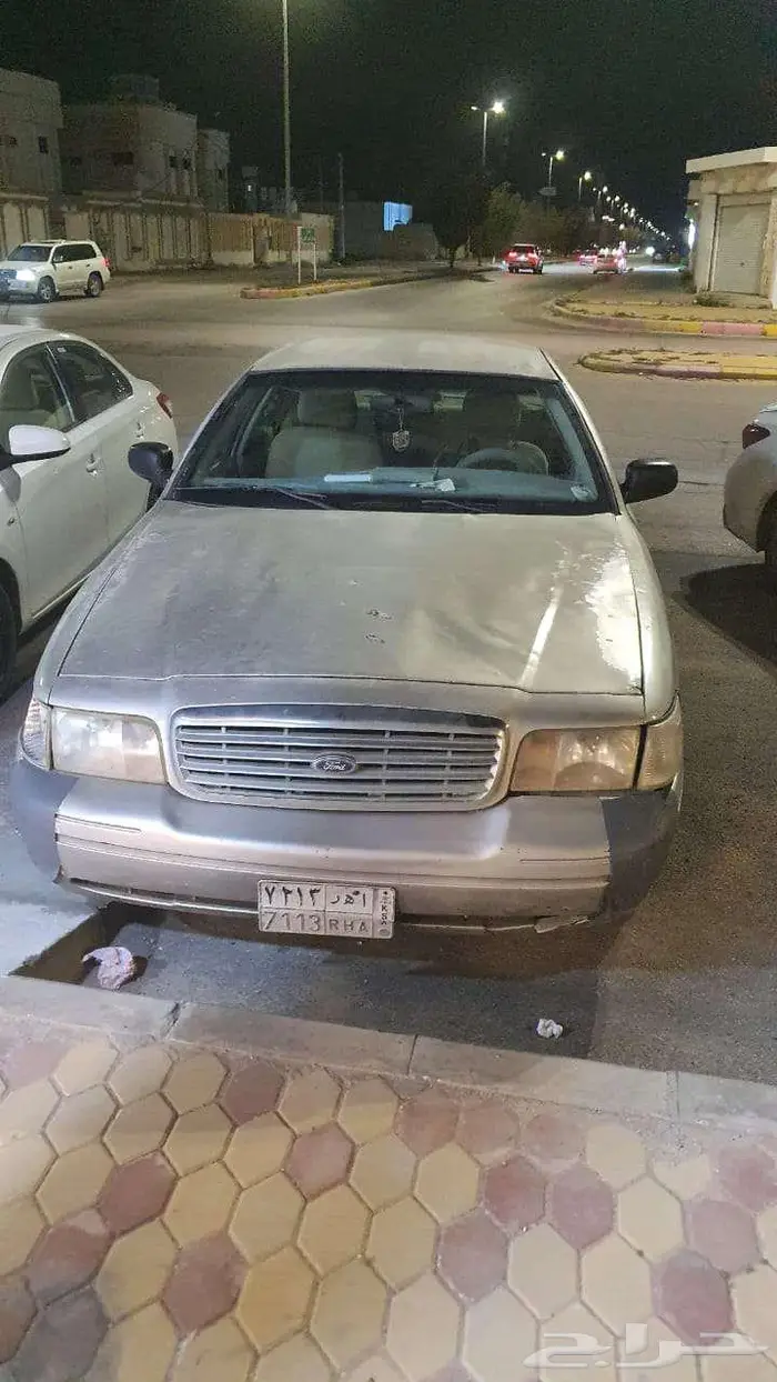 فورد كراون فيكتوريا 2005 للبيع عالسوم 2