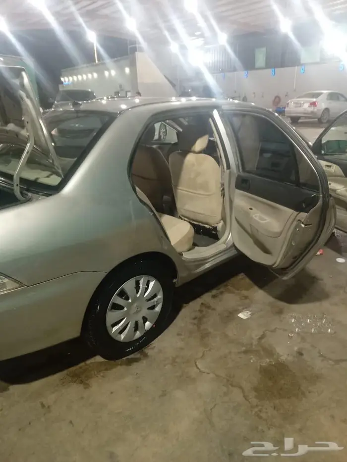 سياره متسوبيشي لانسر 2009 4