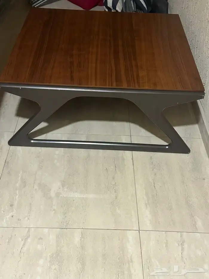 طاولات 3 وحده كبيره 2 زوايا 0