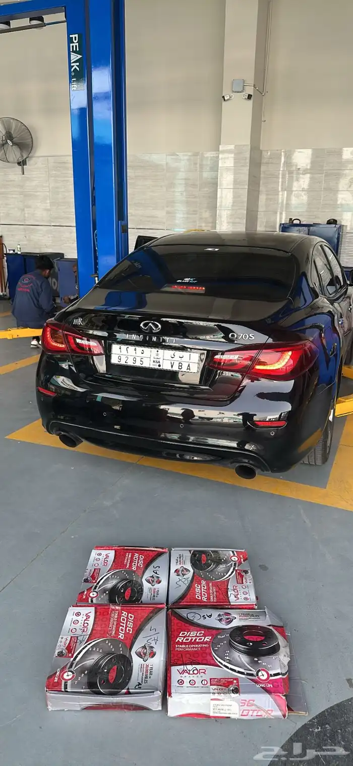 إنفينيتي Q70s V8 5.6 نظيف جدا 5