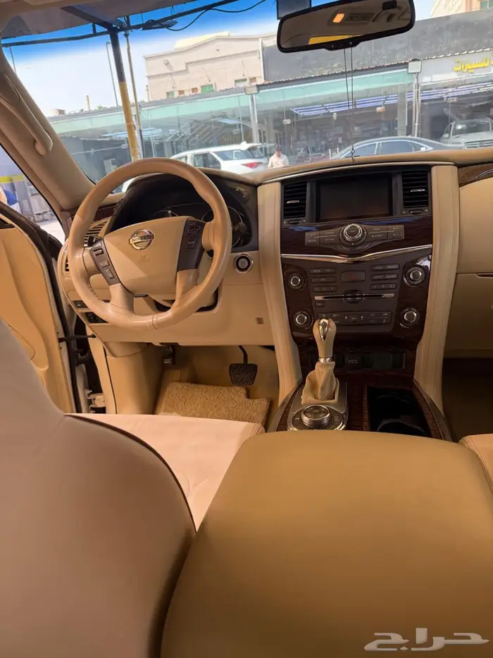 للبيع نيسان باترول 2015 SE 3