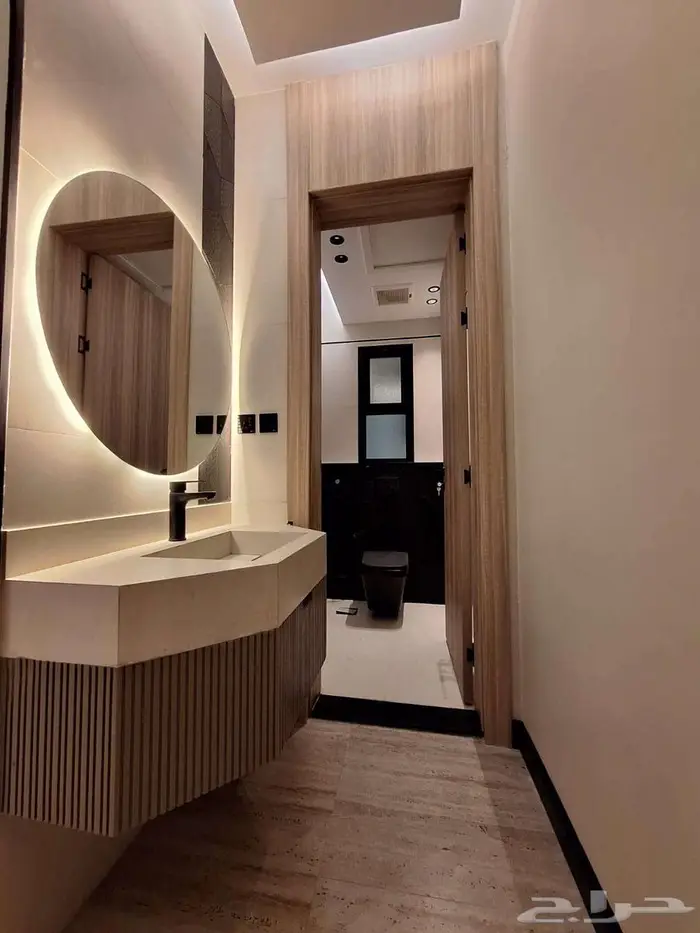 للبيع شقة مميزه بحي الزهراء 5