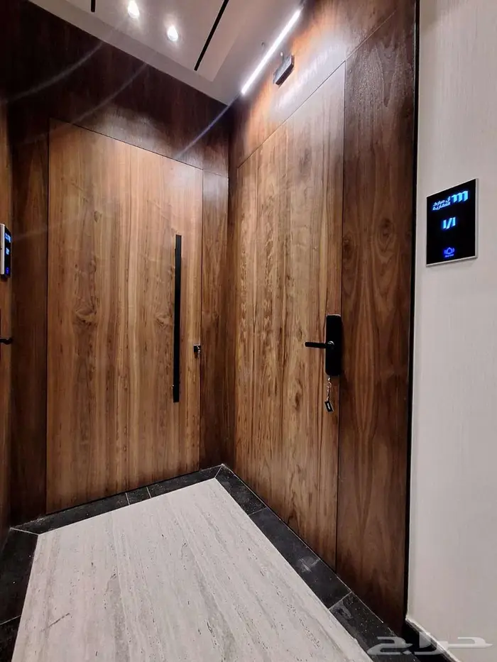 للبيع شقة مميزه بحي الزهراء 7