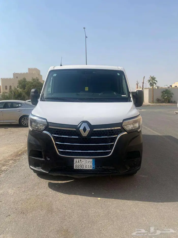 للبيع رينو ماستر 2021 بضاعه L1H1 ممشى 150 الف 5