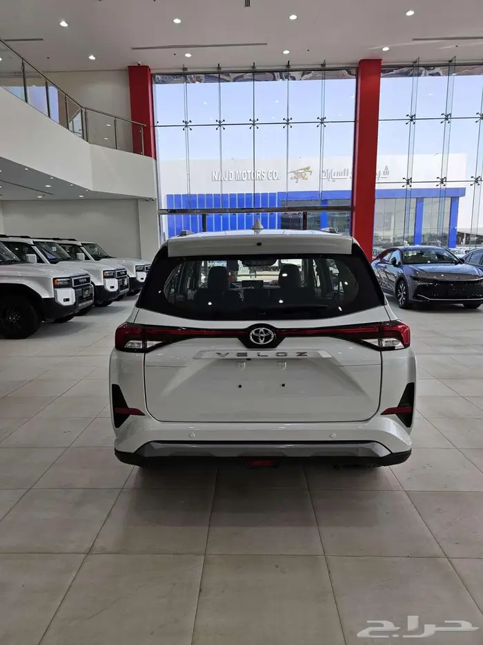 تويوتا فيلوز GLX موديل 2025 1
