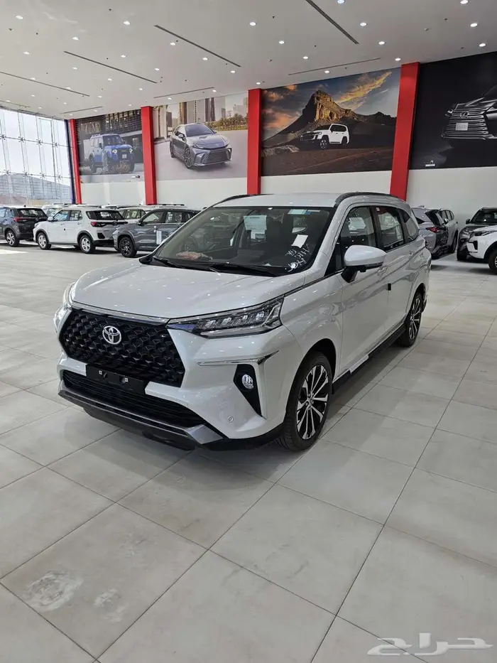 تويوتا فيلوز GLX موديل 2025 4