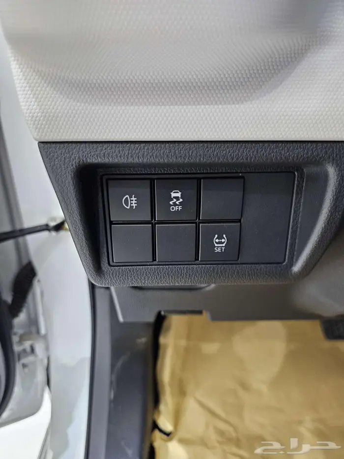 تويوتا فيلوز GLX موديل 2025 21