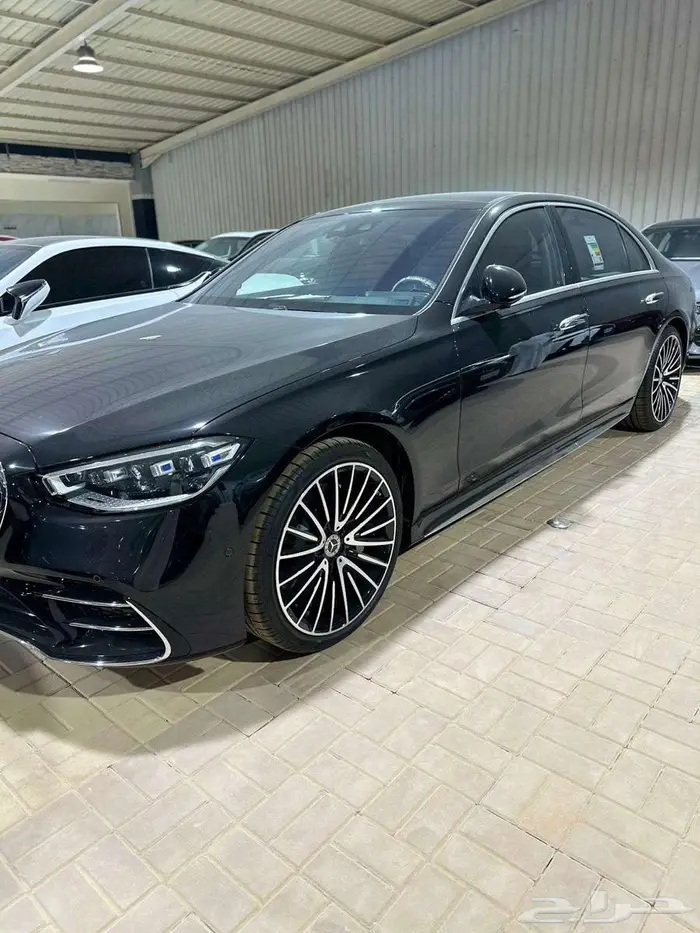 مرسيدس S580 فل كامل 2022 3