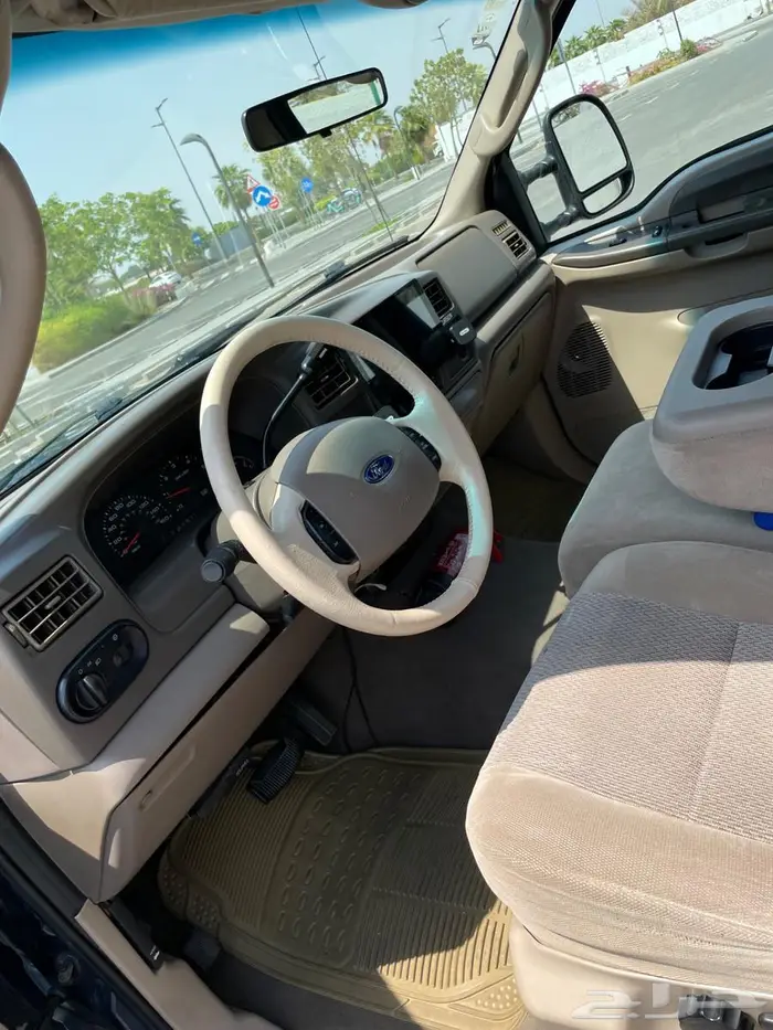 Ford Excursions 2004 7