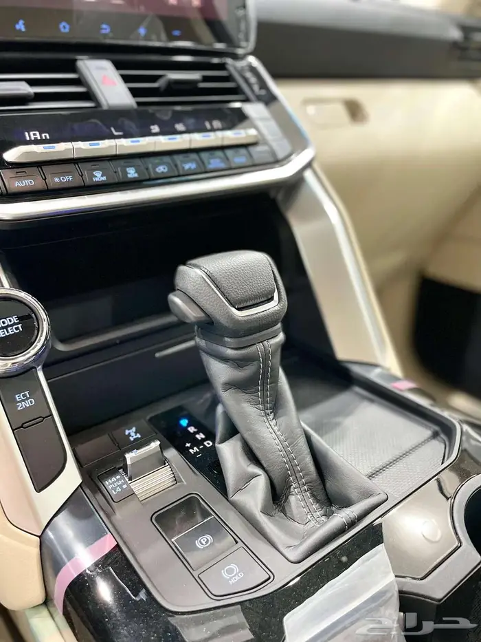 تويوتا لاندكروزر GXR L2 بنزين سعودي 2025 اقل سعر كاش وبنوك 12