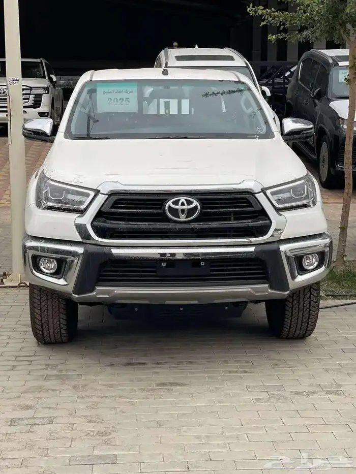 تويوتا هايلكس 2025 GLXS بريمي دبل فل كامل اتوماتيك كاش وبنك 6