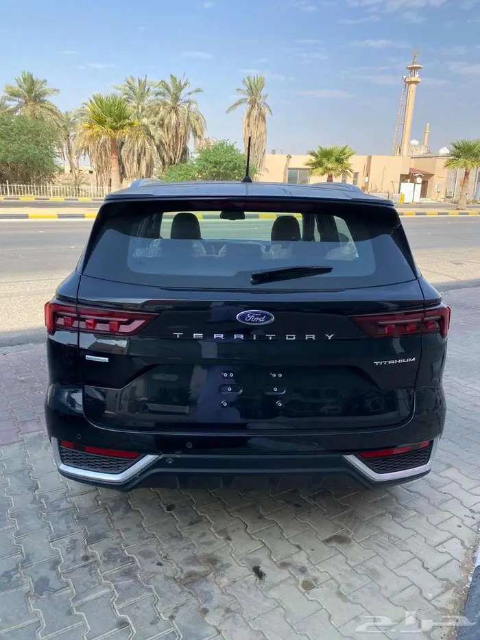 فورد تيريتوري تيتانيوم 2025 3