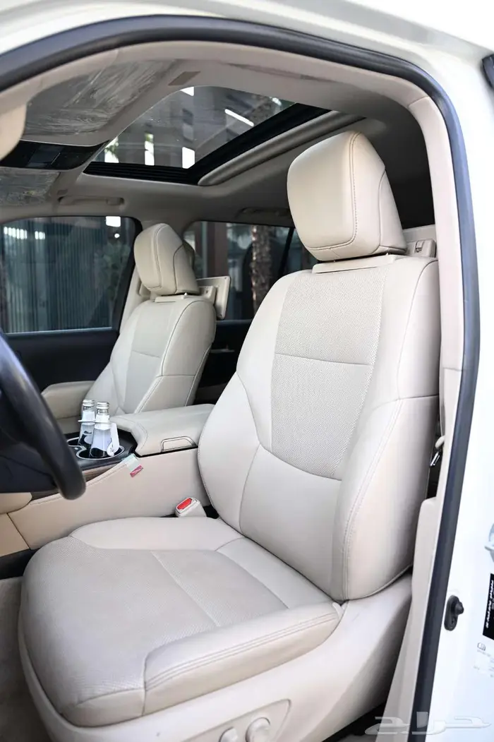 لاند كروزر 8