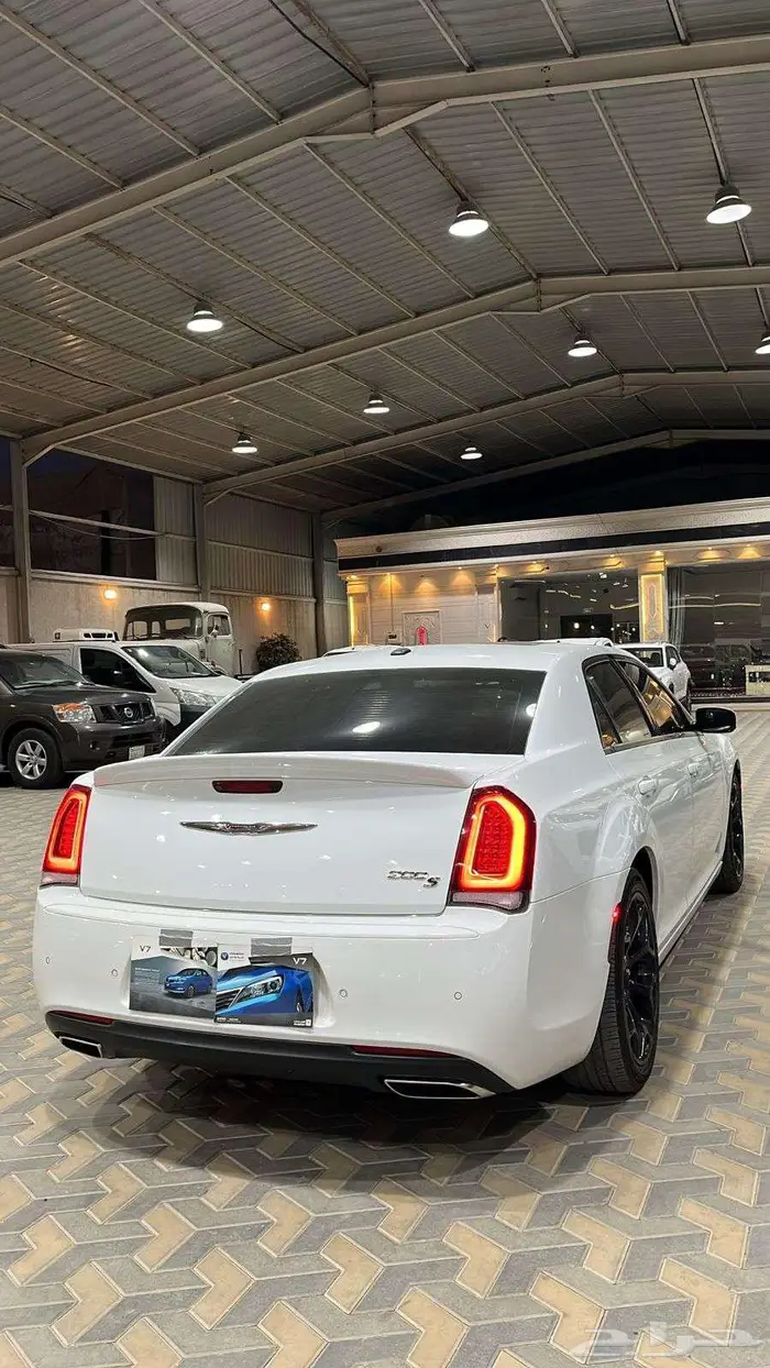 كرايزلر S300 سعودي 6 سلندر موديل 2019 3