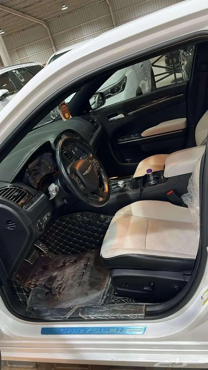 كرايزلر S300 سعودي 6 سلندر موديل 2019 4