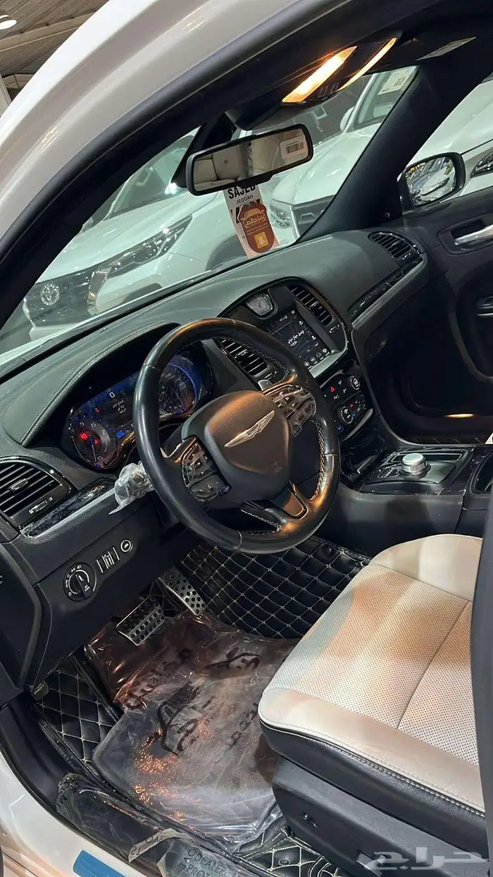 كرايزلر S300 سعودي 6 سلندر موديل 2019 5
