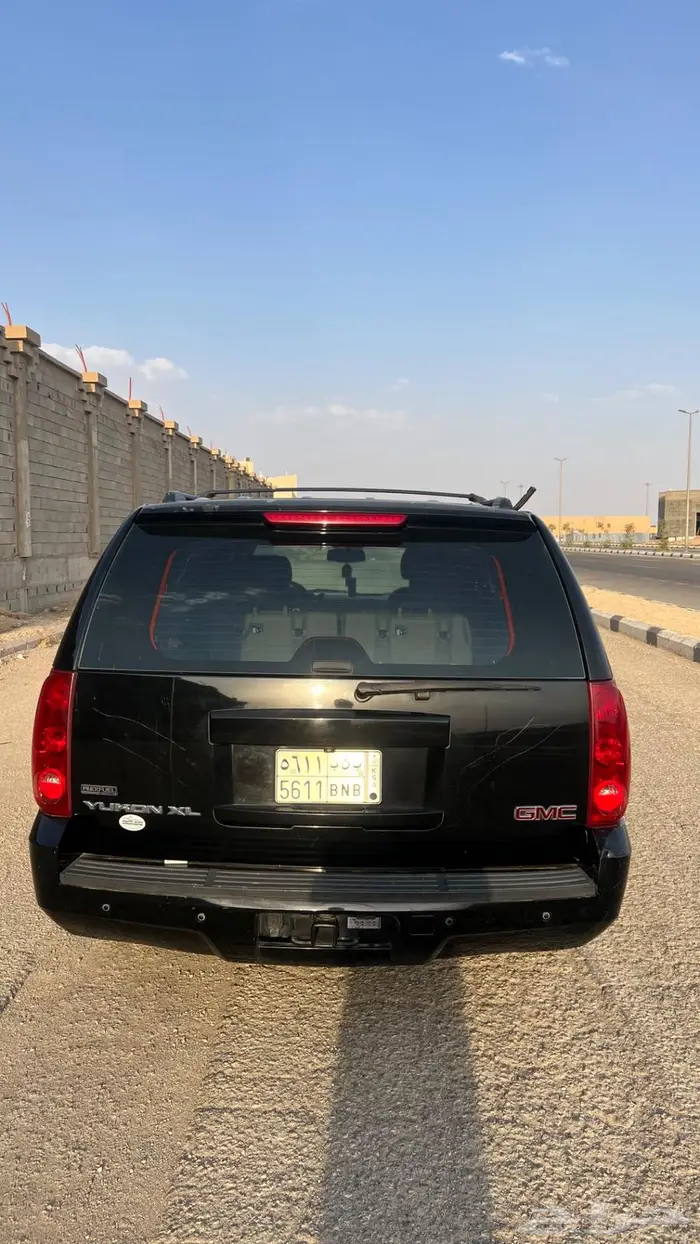 جمس يوكن سوبربان 2011XL 24