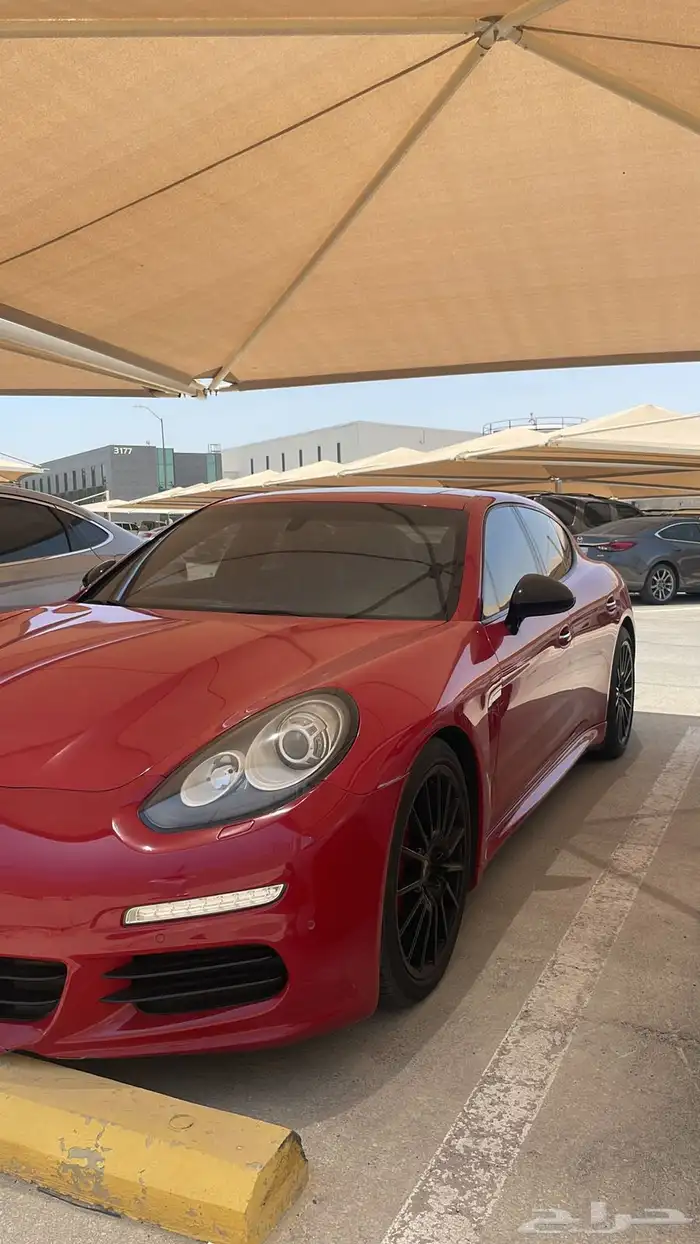 بورش بانيميرا احمر داخليه اسود بدي وكاله ممشى 180 الف 1