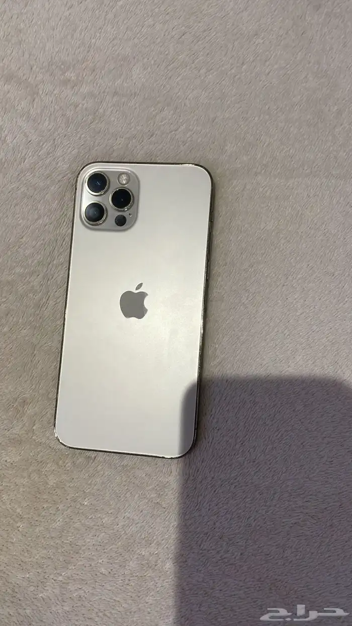 ايفون 12 برو ذهبي 2