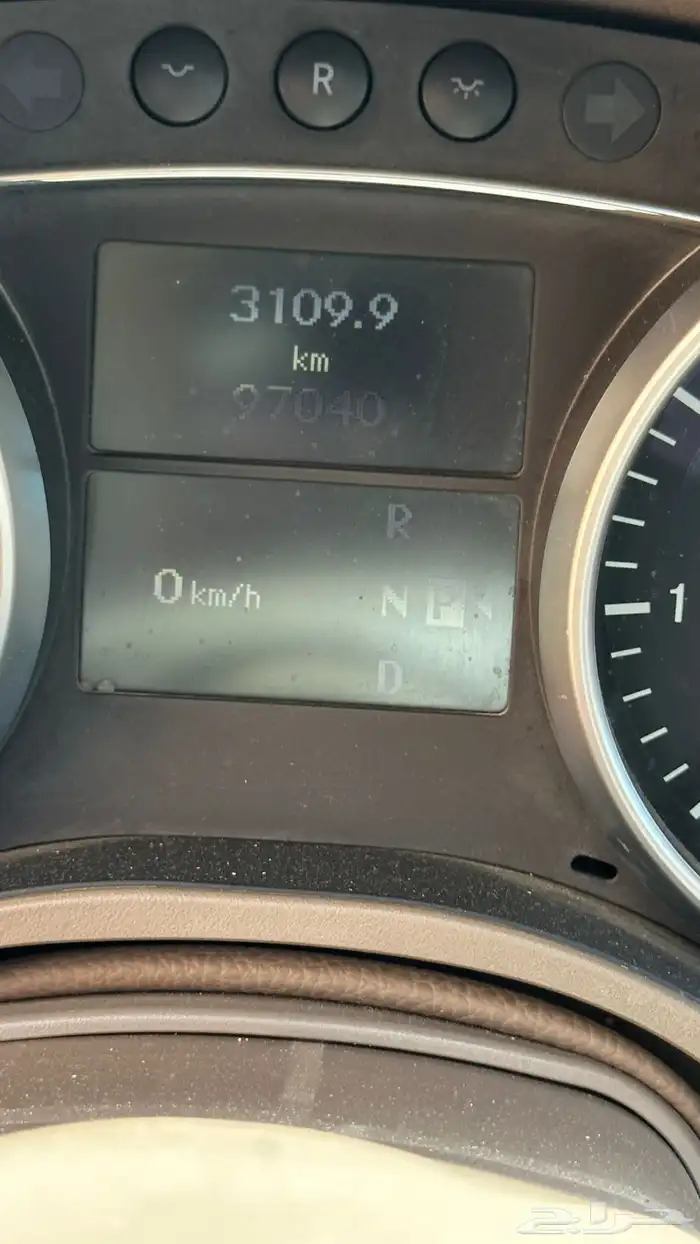 مرسيدس ML ممشى قليل 97الف للبيع . 9