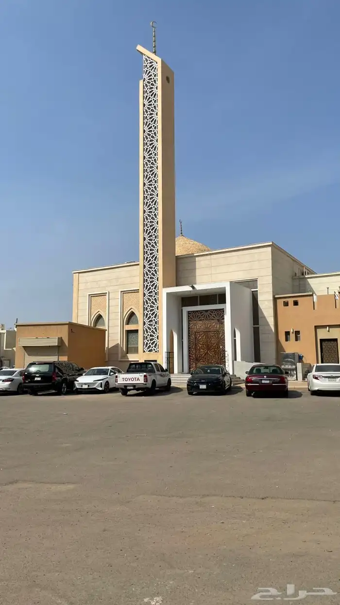 فله للبيع موقعها ممتاز جدا  حي الرانونا 3