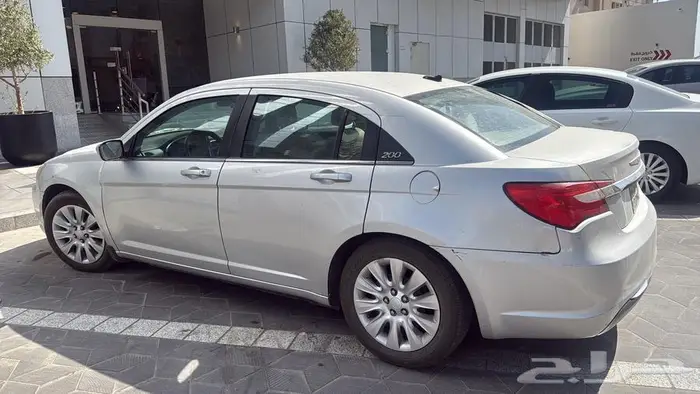 سياره كريسلر 2012 1