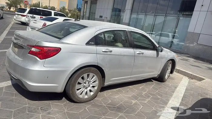 سياره كريسلر 2012 3