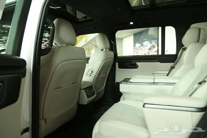 روكس 01 6 مقاعد VIP 2025 متعة القيادة بلا حدود 10