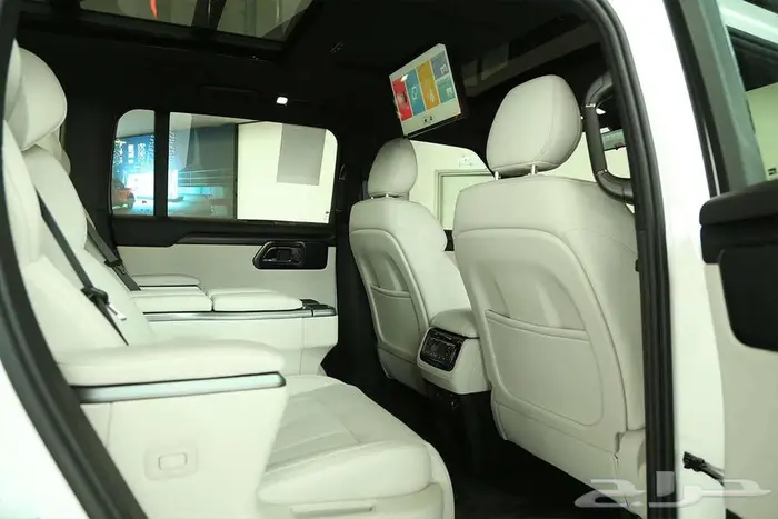 روكس 01 6 مقاعد VIP 2025 متعة القيادة بلا حدود 19
