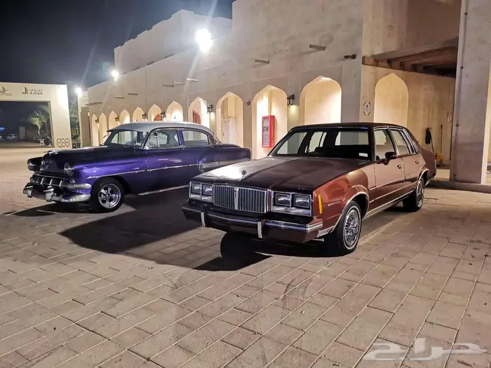 سيارات كلاسيكية نادرة لتأجير في اليوم الوطني 13