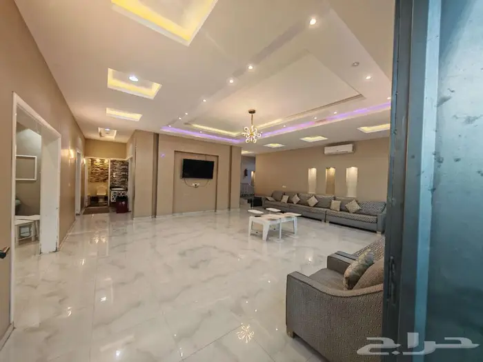 استراحة هابي نايت قسمين كبيره ومسبح كبير بسخان وملعب طايره 14