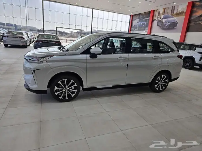 تويوتا فيلوز GLX موديل 2025 2